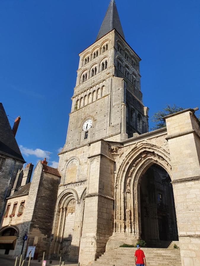 Logis Cote Cour Villa Varennes-les-Narcy Eksteriør billede